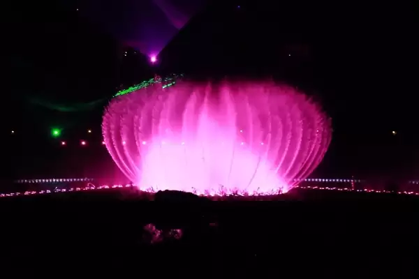 Цифровой 3D-фонтан-качели 1 3D Digital Fountain