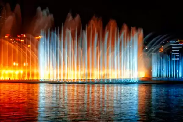 China’s Top 10 Most Beautiful Musical Dancing Fountain The Jinji Lake Music Fountain1