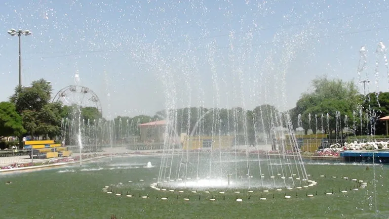 fountain swing