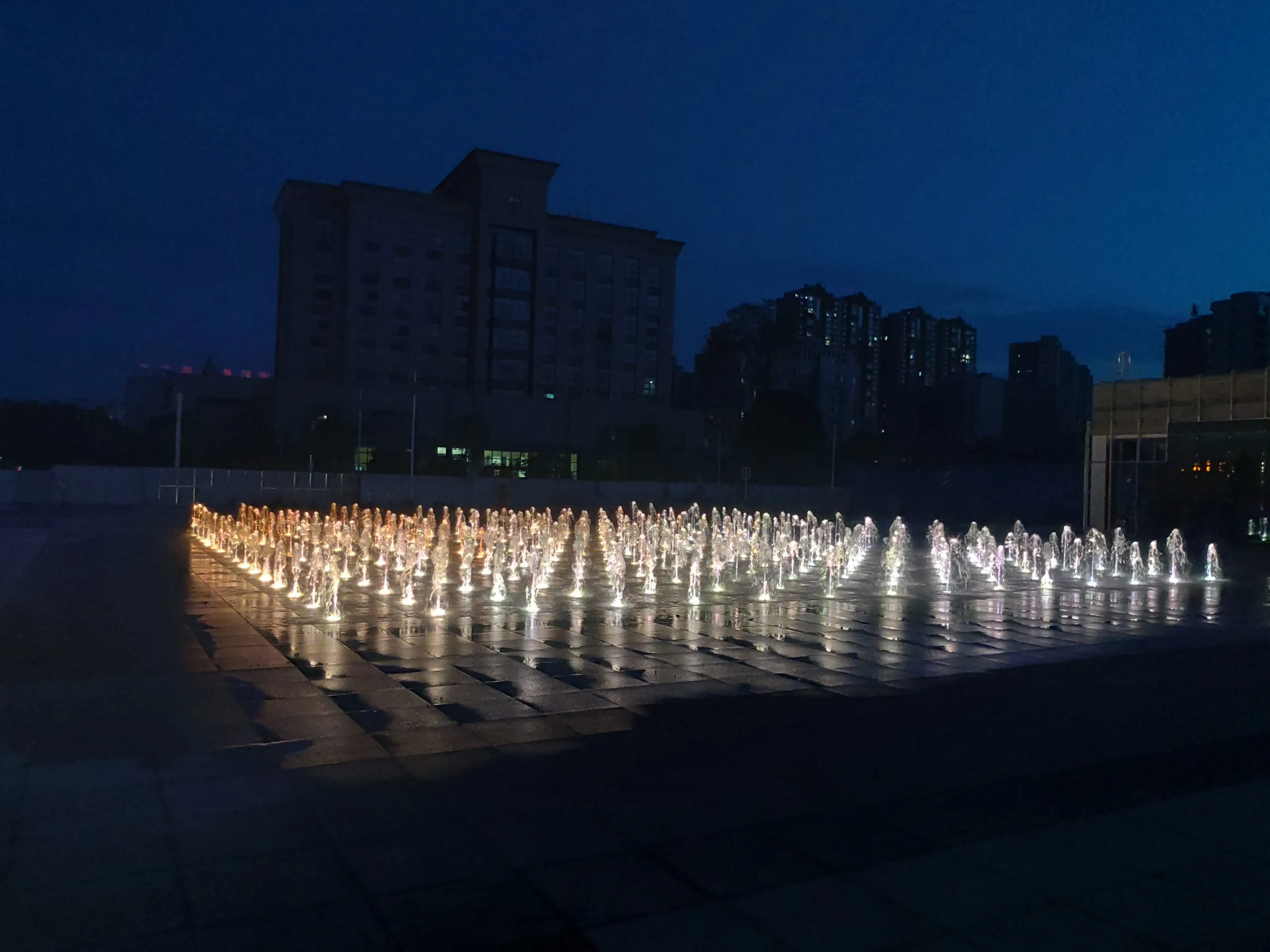 interactive dry fountain