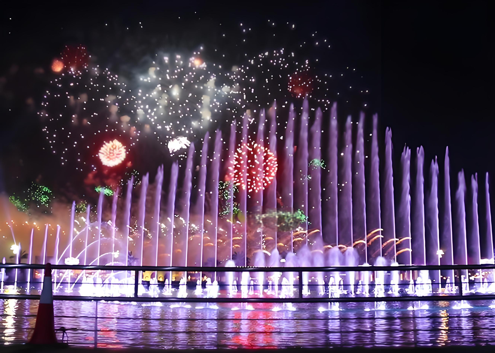 Новости 2 The Riyadh Fountain show in Saudi Arabia ,one of the Top 10 Musical Fountains in the World